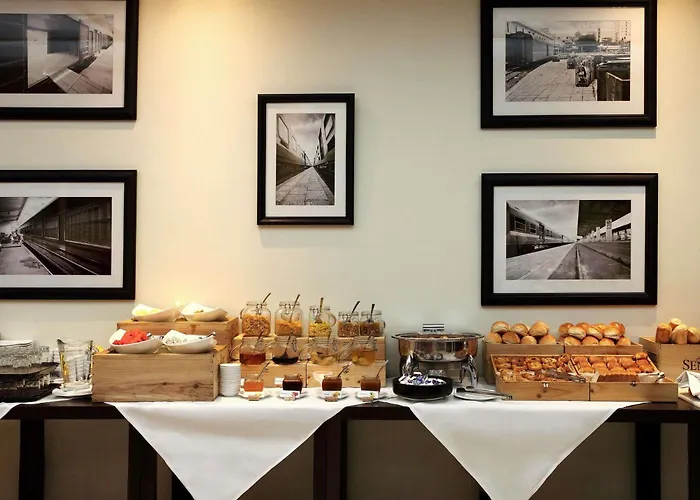 Mercure Hanoi La Gare